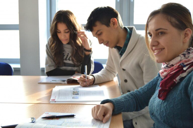 students_multicultural