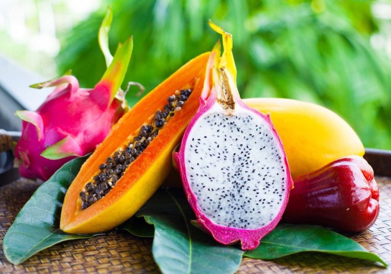 Тропические фрукты